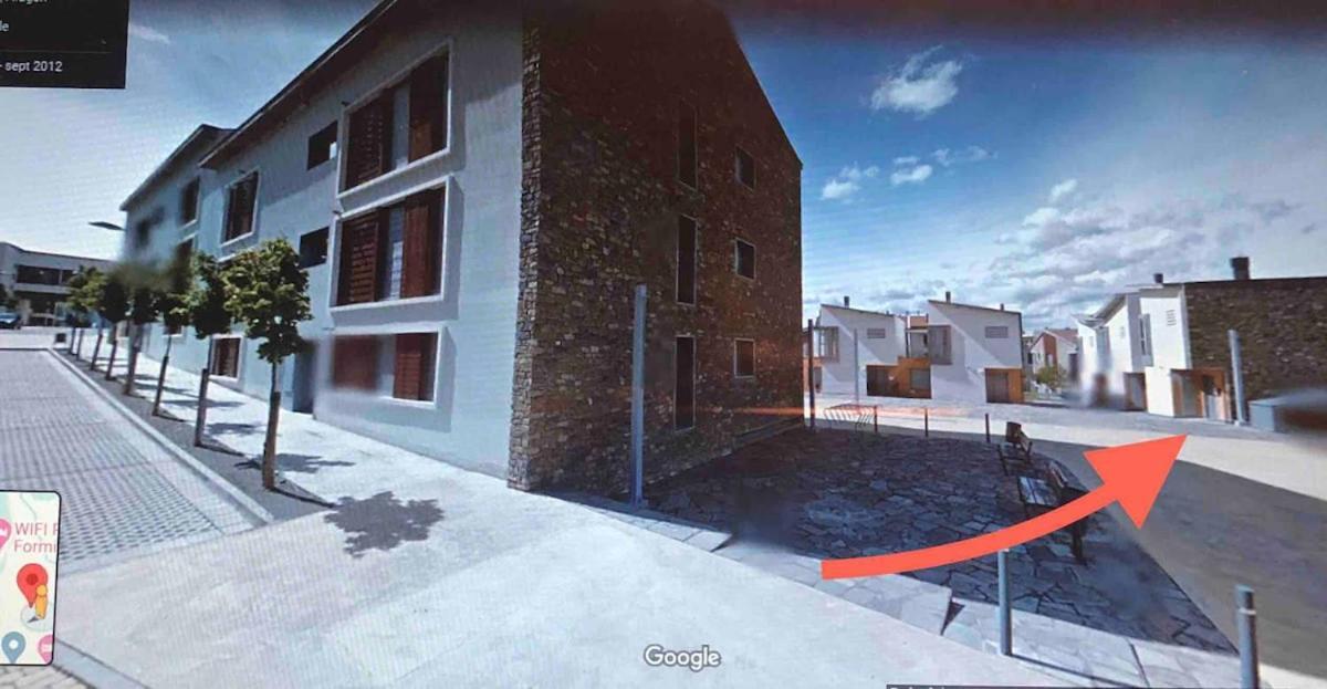 Chalet Adosado Entero, Bbq Y Piscina Comunitaria Sabinanigo Luaran gambar