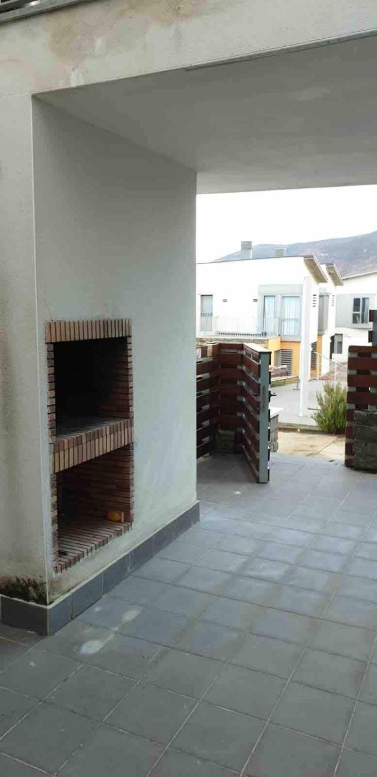 Chalet Adosado Entero, Bbq Y Piscina Comunitaria Sabinanigo Luaran gambar